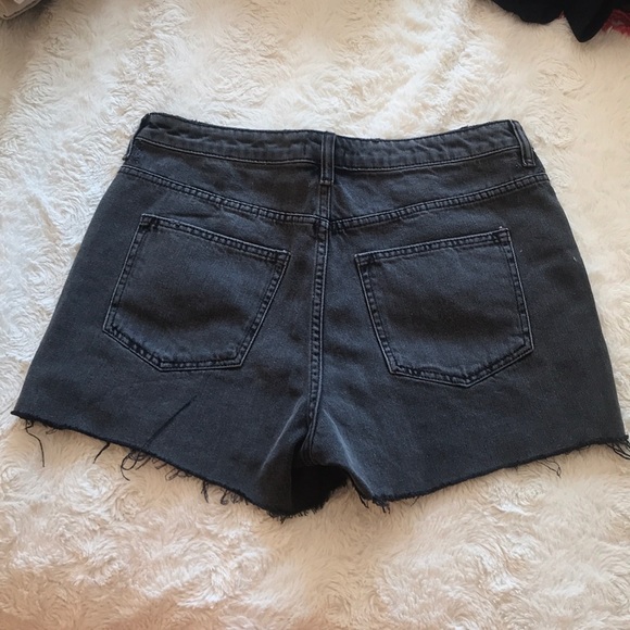 H&M Destructed Grey Denim Shorts Size 12 - Picture 2 of 4
